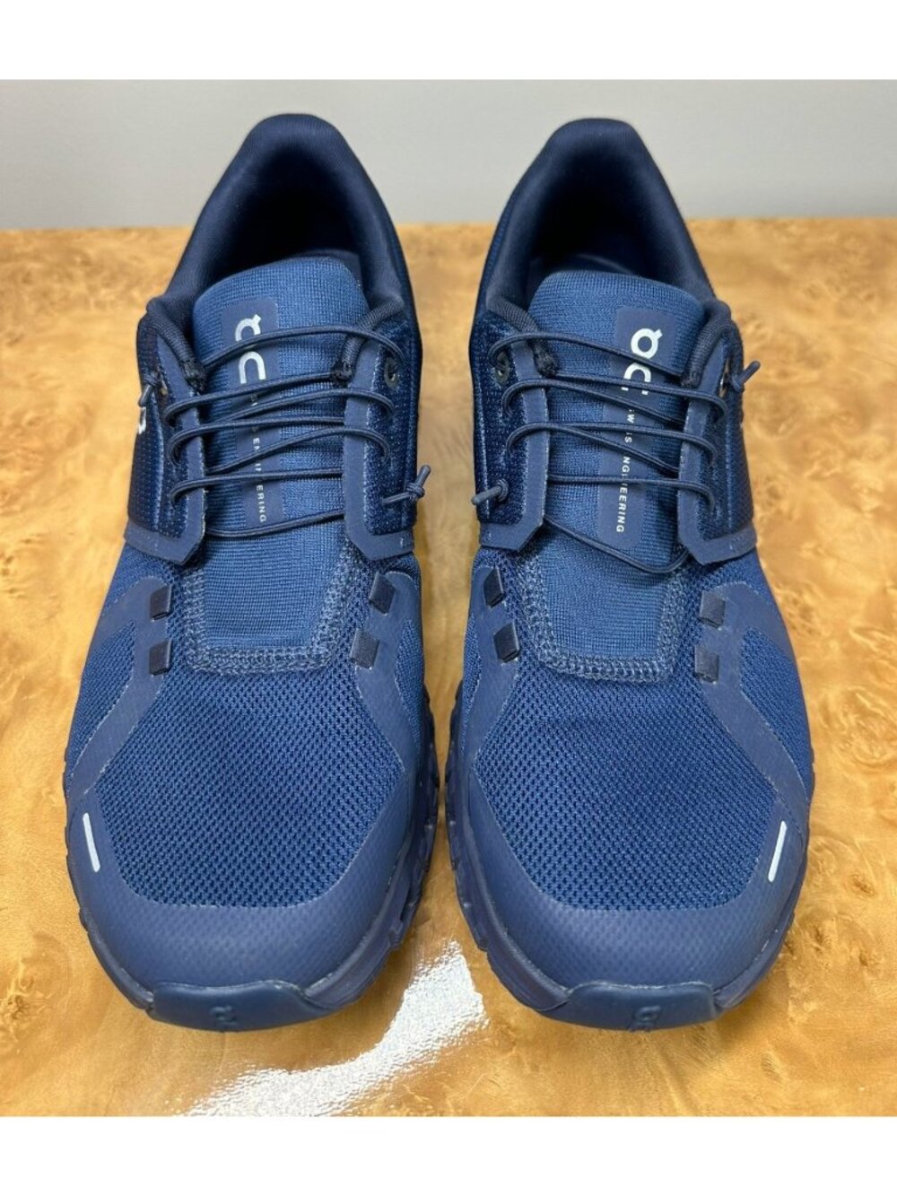 On Cloud 5 Men's 8 Navy Blue Running Walking Shoes Speed Laces Swiss Athletic